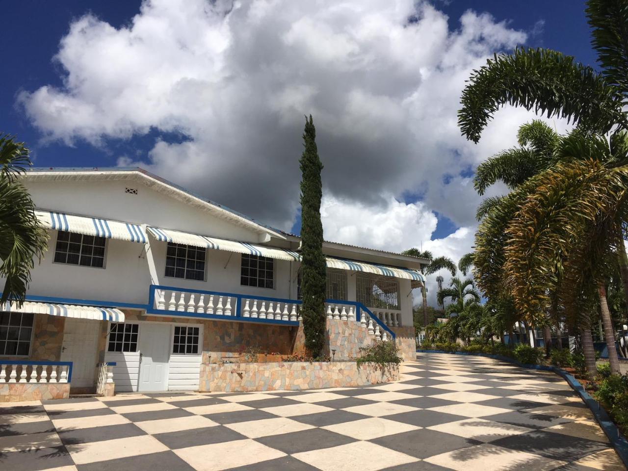 Tropics View Jamaica Hotel Hatfield Exterior photo